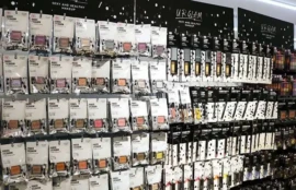 ダイソーの化粧品グッズがスゴすぎ!本当に100円?パックにメイク用品も
