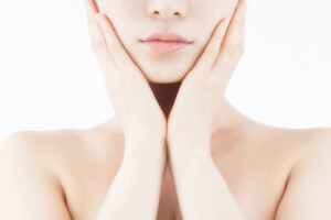 アンチエイジングとはいつから?20代、30代向けのスキンケアアイテム